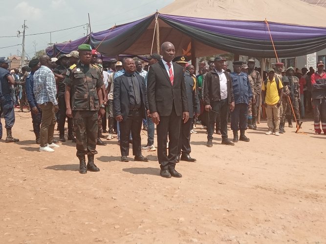  Harbour amid a Slowen down in singer city screening